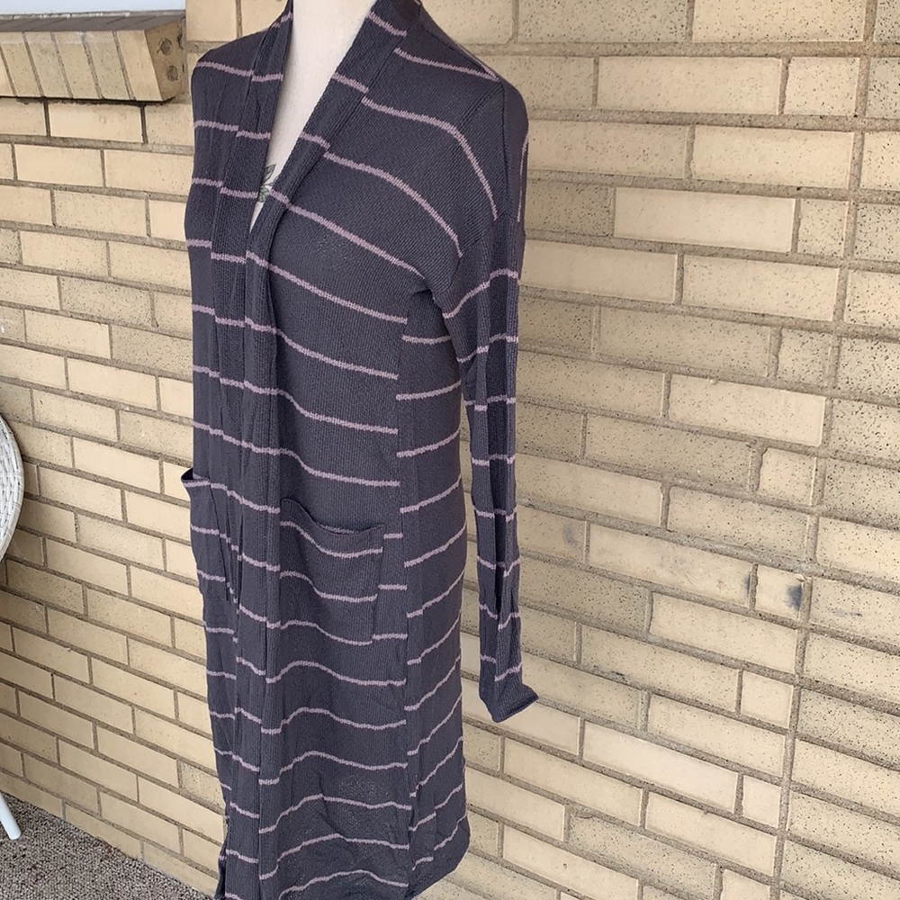 ❌DONATED❌Cherish Charcoal Gray Stripe Lightweight Knit Duster Cardigan Top - Picture 5 of 12